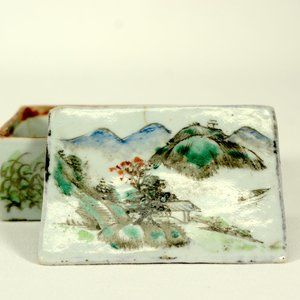 Antique Chinese Porcelain Trinket Box, Hand Painted Painting/Calligraphy Signed